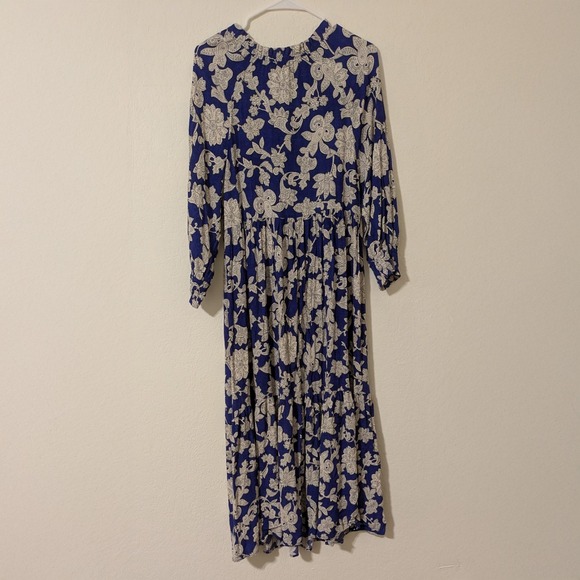Zara Dresses & Skirts - Zara Women's Blue Floral Oversized Flowing Long Sleeve Midi Dress Size Small